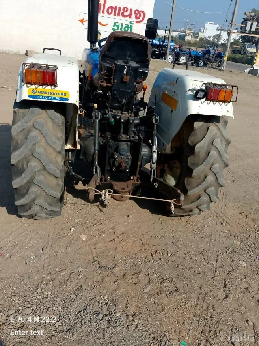 નેયુ હોલેન્ડ 3230 TX - Tractors - Valia - Image 4