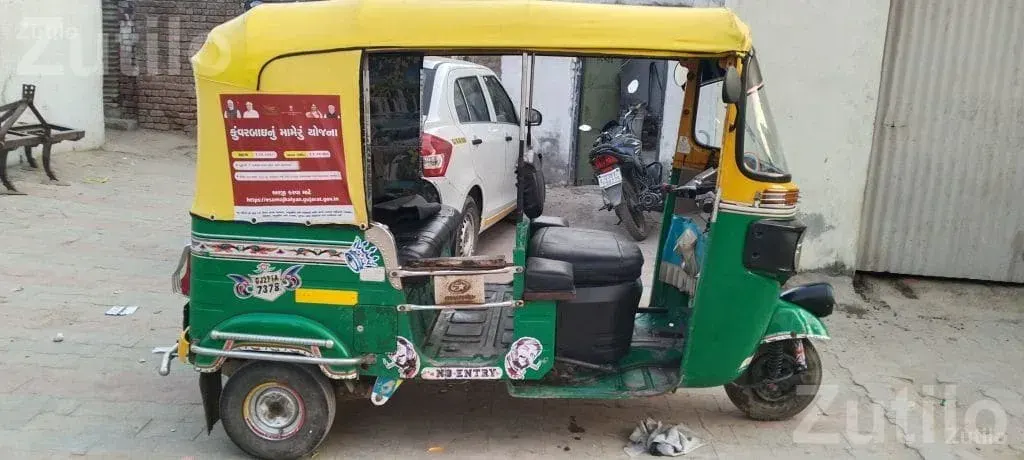 Bajaj Auto Rickshaw 4 Stroke 2020 Model - ઓટો રિક્ષા - શંખેશ્વર - Image 4