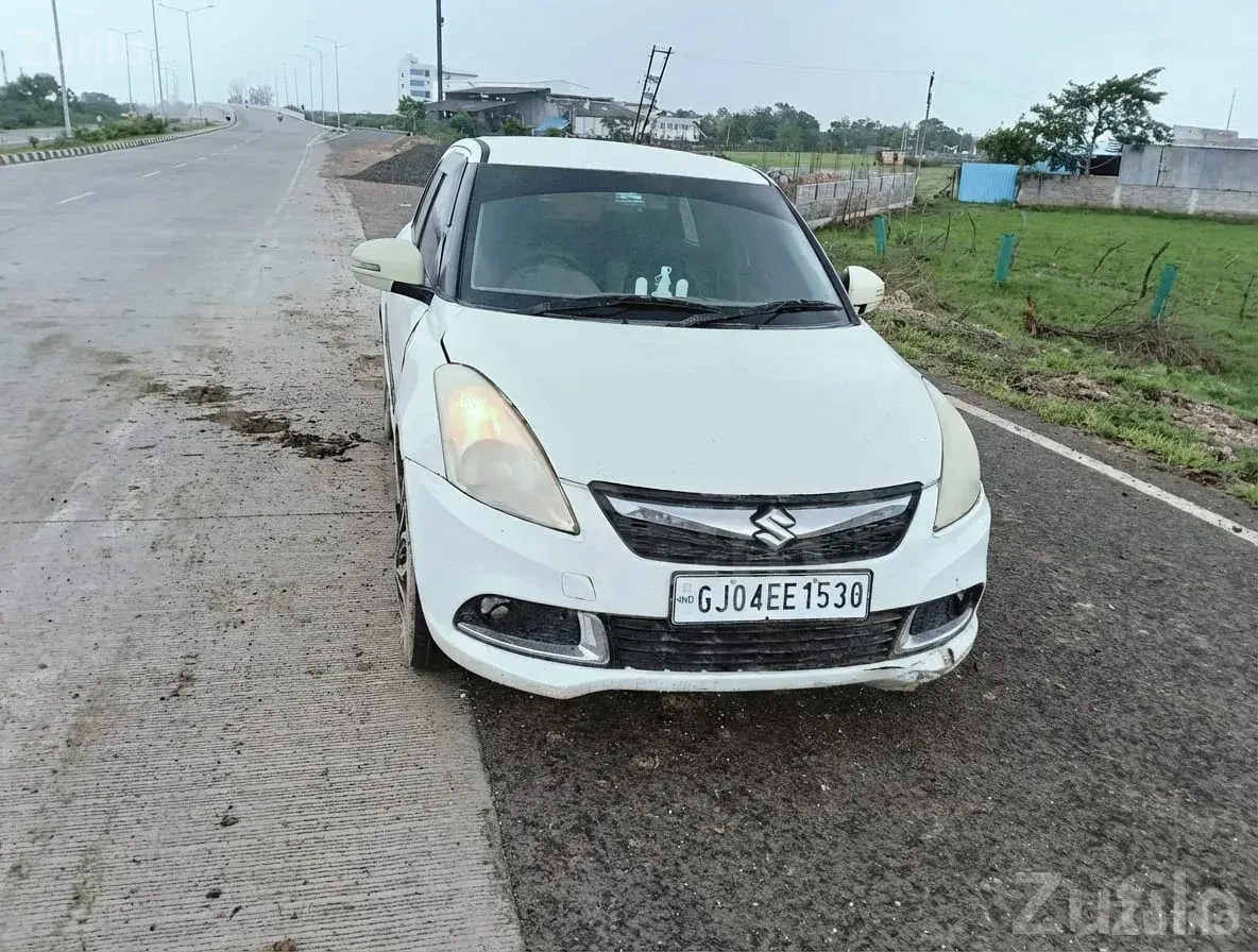 White Maruti Swift Dzire Used Car - કાર - ભાવનગર શહેર - Image 4