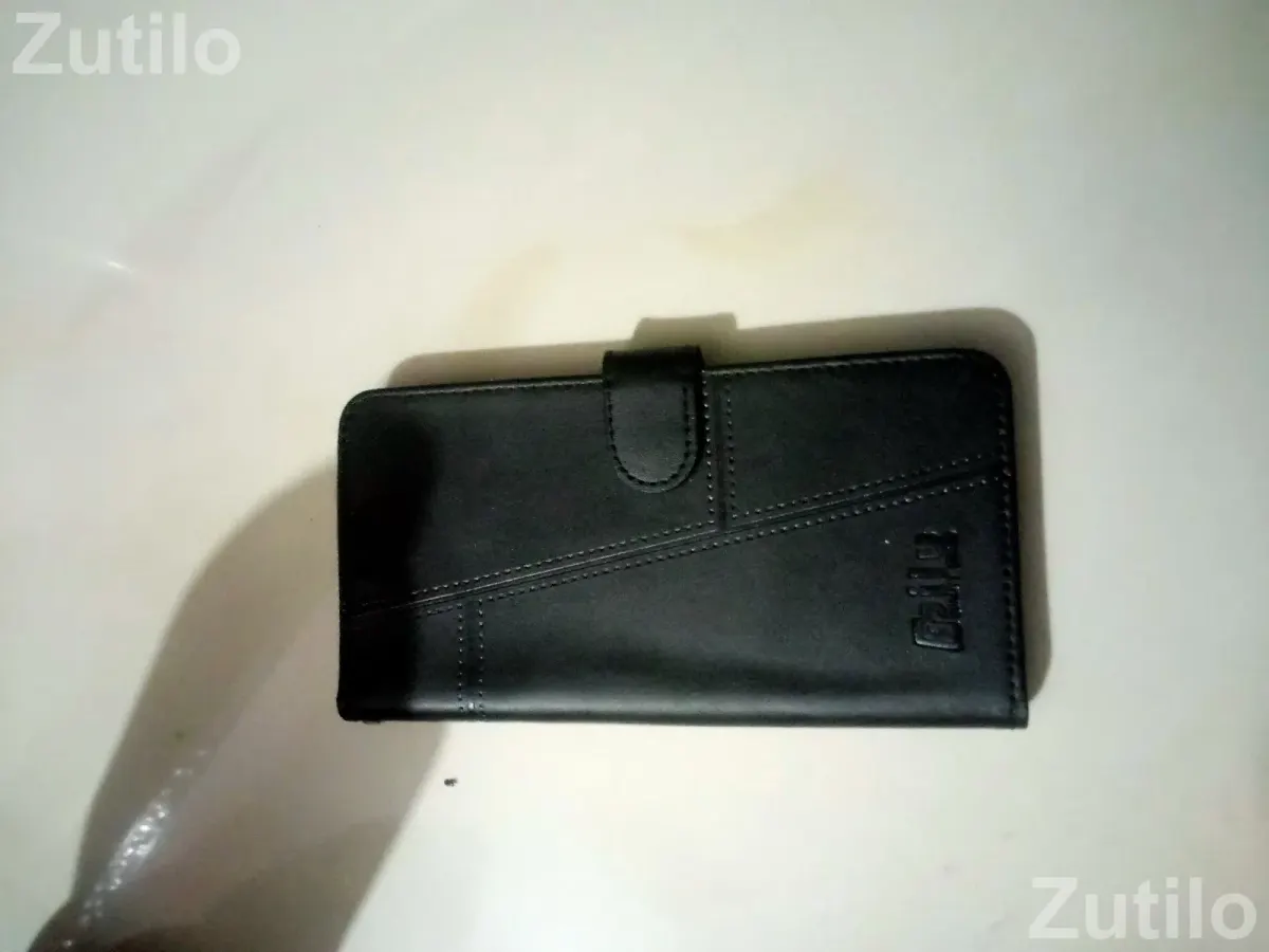 Online buy but other cover delivery - Accessories - Surat City - Image 2