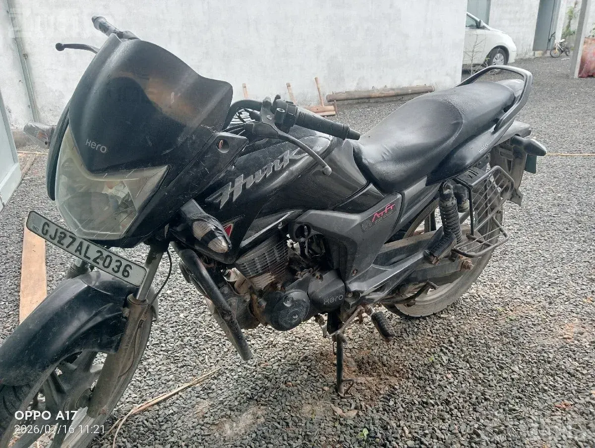 2015 Hero Hunk Motorcycle for Sale - Bikes - Mangrol - Image 3
