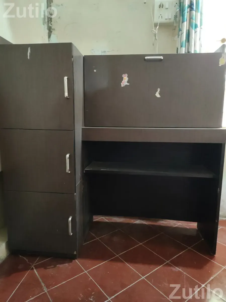 Wooden study table for sale - Desks, Office & Commercial Furniture - Vadodara City - Image 2