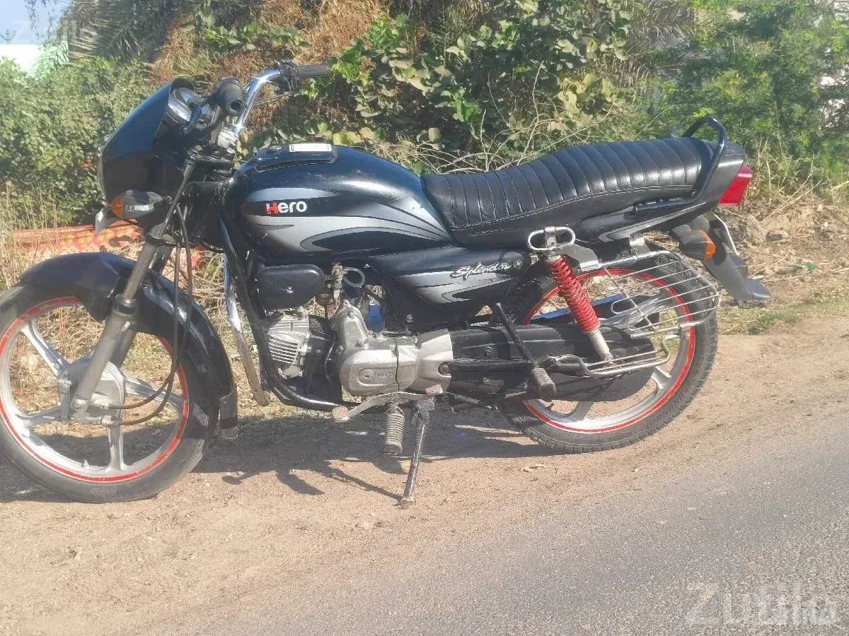 Hero Splendor Plus 2017 Used Bike - Bikes - Bhanvad - Image 3