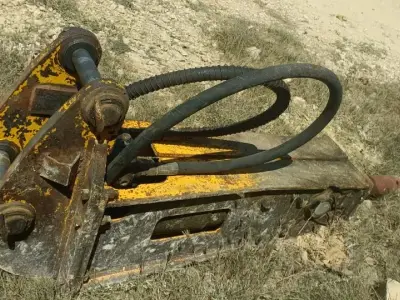 JCB Breaker HM360 with Kit JCB Breaker HM360 with Kit