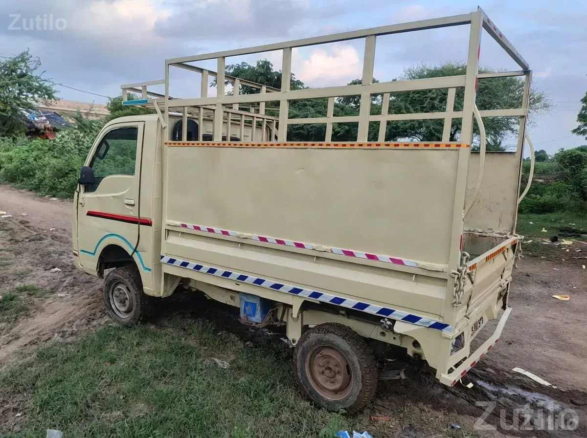 Used Chota Hathi 2010 Cargo Pickup - Cars - Sihor - Image 2
