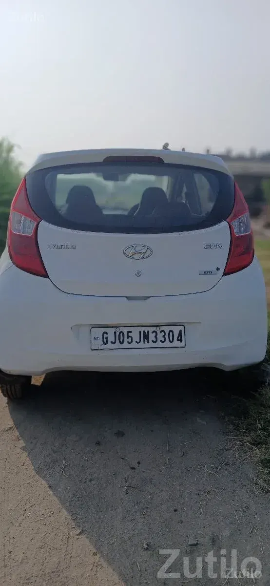 Hyundai Eon Magna+ 2015 White Hatchback - કાર - મેન્ડરડા - Image 3
