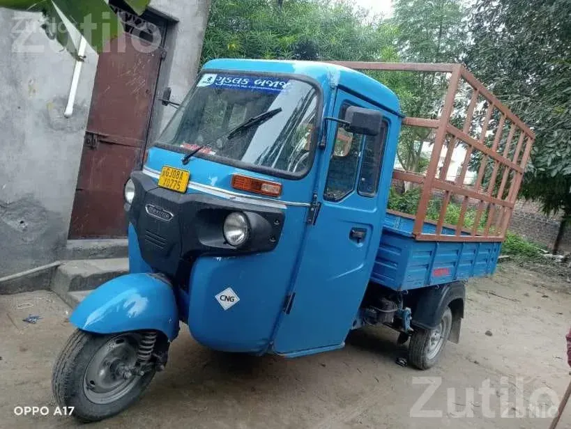 Bajaj Maxima XL CNG Petrol 2024 Auto Rickshaw - ઓટો રિક્ષા - પાલનપુર - Image 3