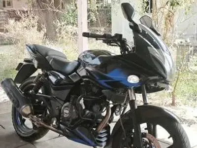 2020 Bajaj Pulsar 220, First Owner, 38000 km