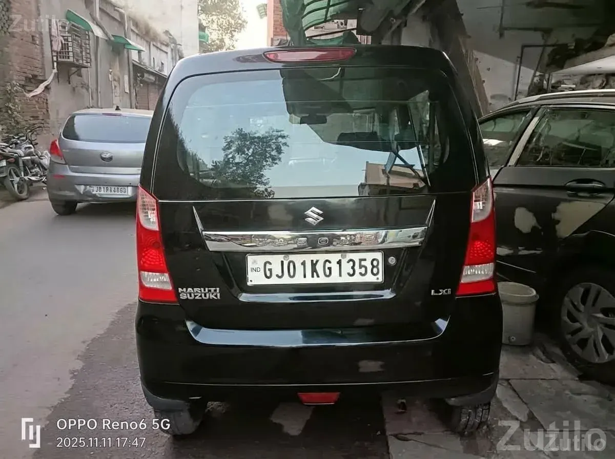 Black Maruti WagonR Used Petrol Car - કાર - અમદાવાદ શહેર - Image 3