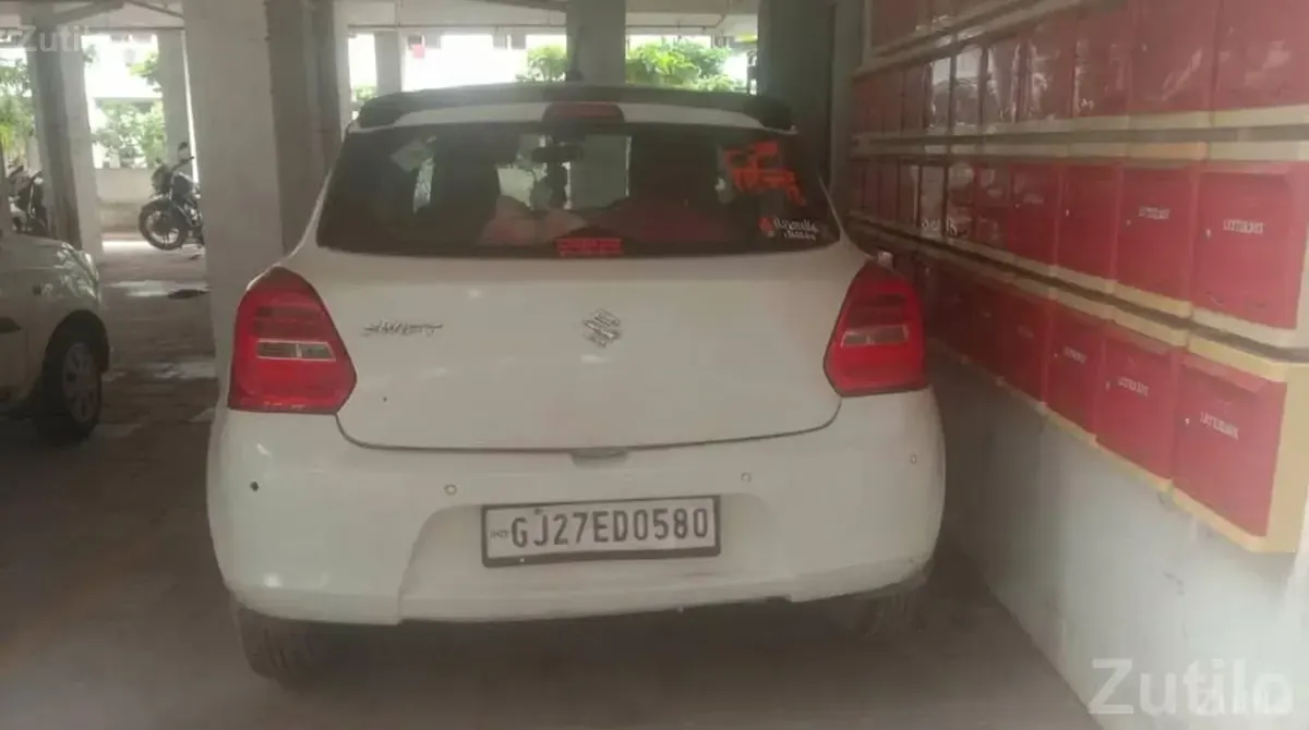 2023 Swift VXI Petrol CNG – White, 26K km - Cars - Daskroi - Image 2