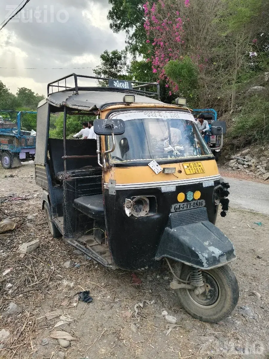 Piaggio Auto Rickshaw 2009 Model - Auto Rickshaws - Mendarda - Image 2
