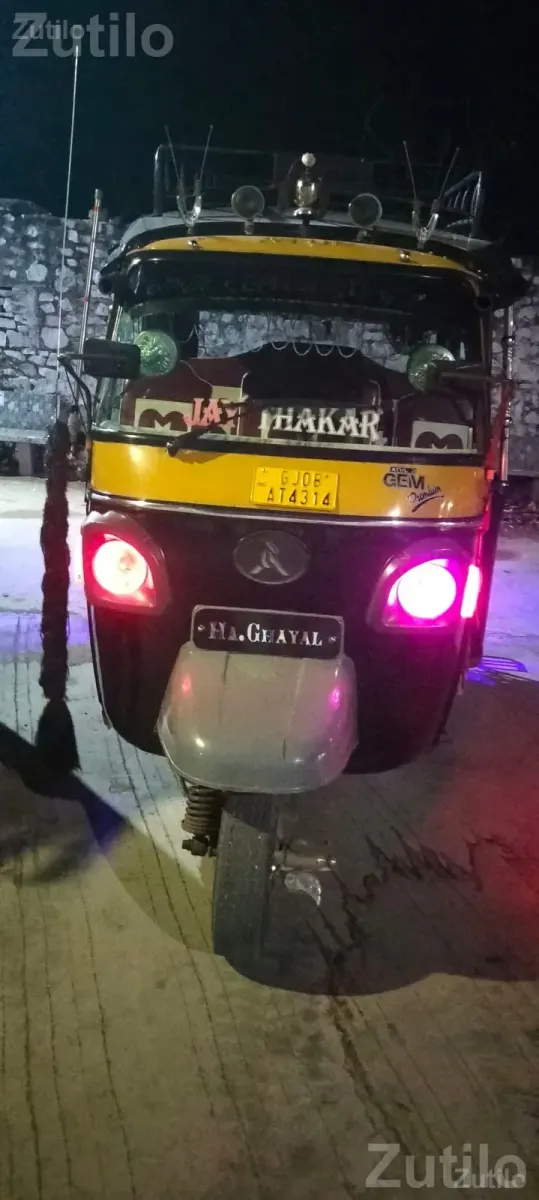 2017 BS4 Auto Rickshaw with New Tyres - ઓટો રિક્ષા - માણાવદર - Image 2
