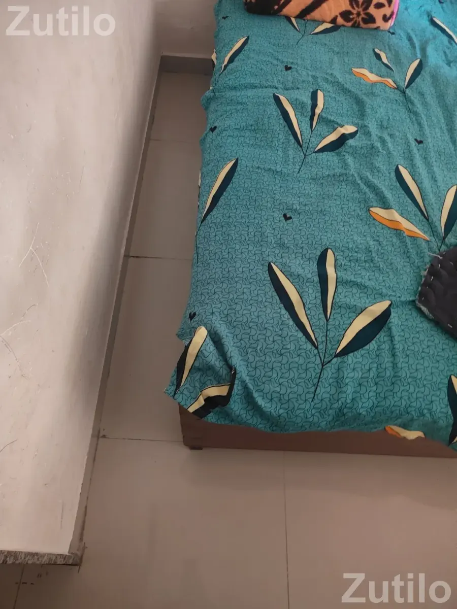 Single bed - Beds & Mattresses - Ahmedabad City - Image 4