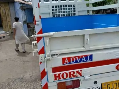Open Body Goods Vehicle for Rent Open Body Goods Vehicle for Rent