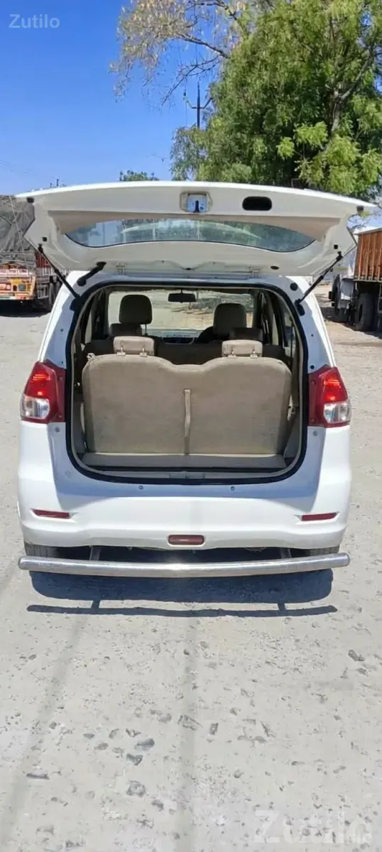 Maruti Suzuki Ertiga VDI White MPV - Cars - Siddhpur - Image 3