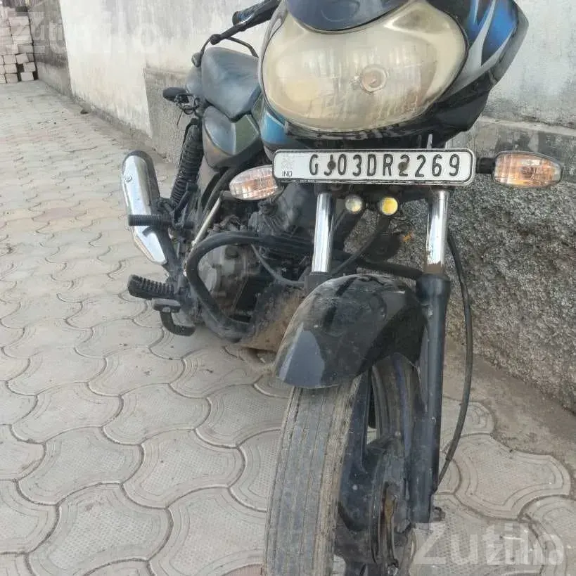 2011 Bajaj Discover Commuter Motorcycle - બાઇક્સ - ગોંડલ - Image 3
