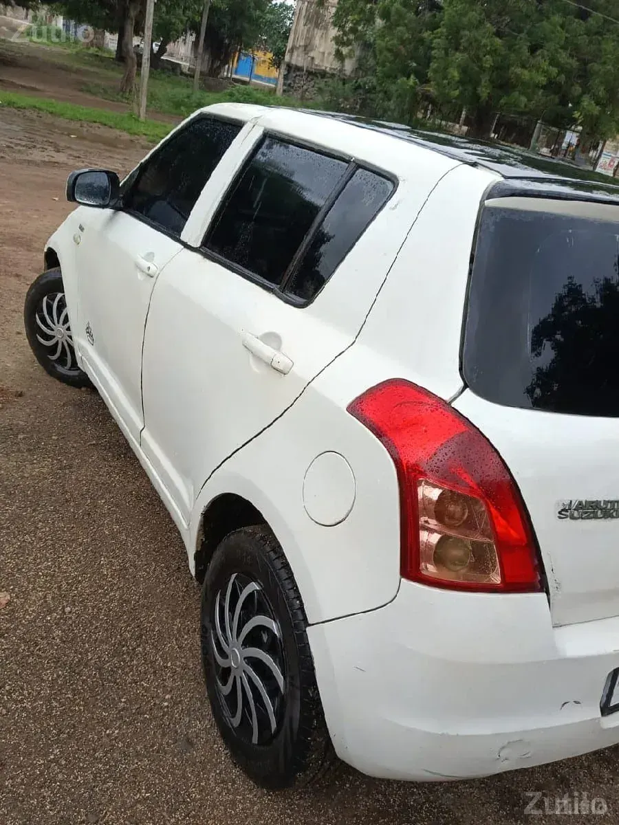 Swift 2009 - Cars - Gandhinagar City - Image 2