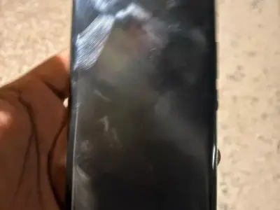 Smartphone with Bill and Box in Good Condition Smartphone with Bill and Box in Good Condition