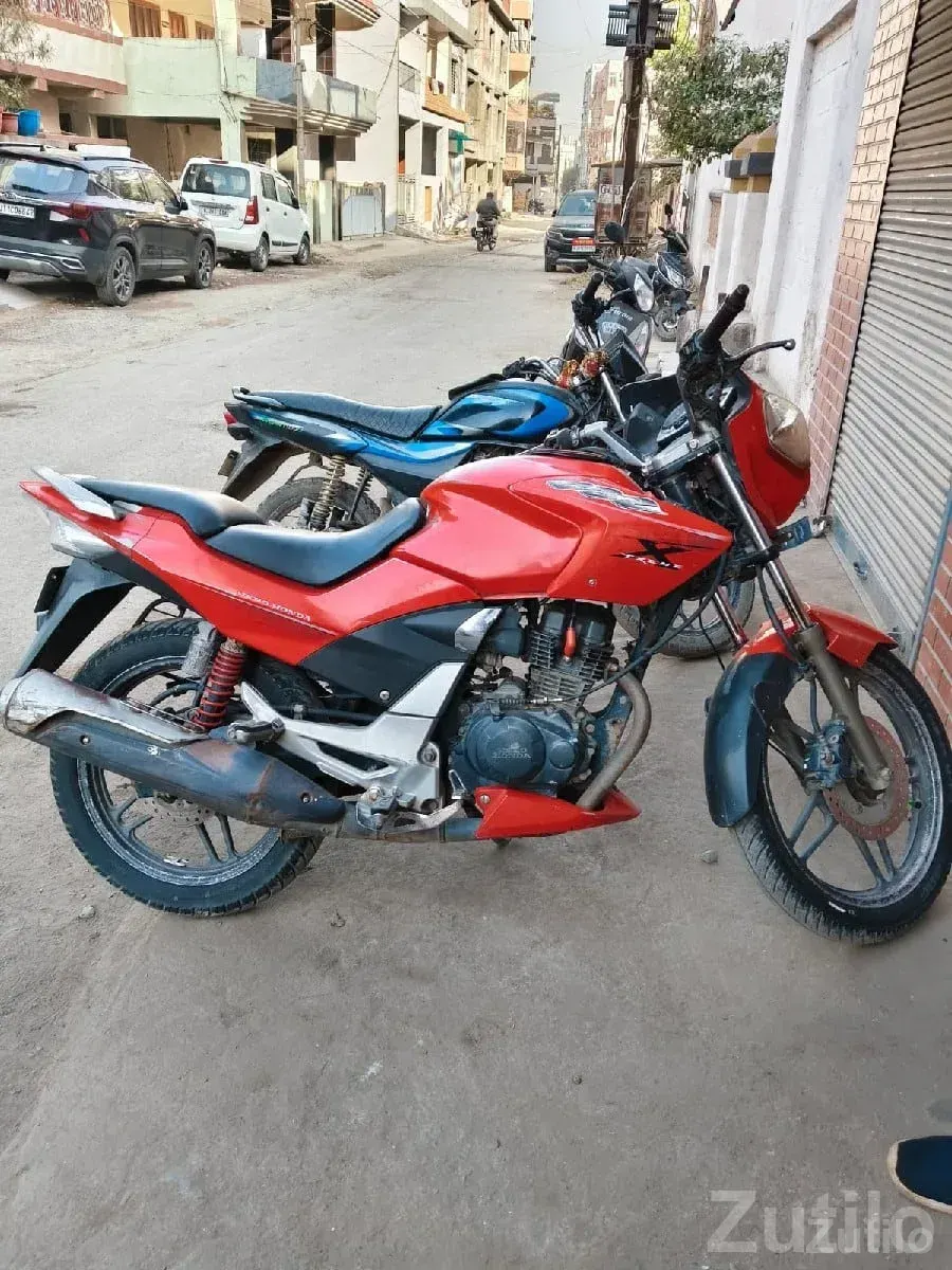 Hero CBZ Xtreme 2011 Red Bike for Sale - બાઇક્સ - ભેસાણ - Image 2