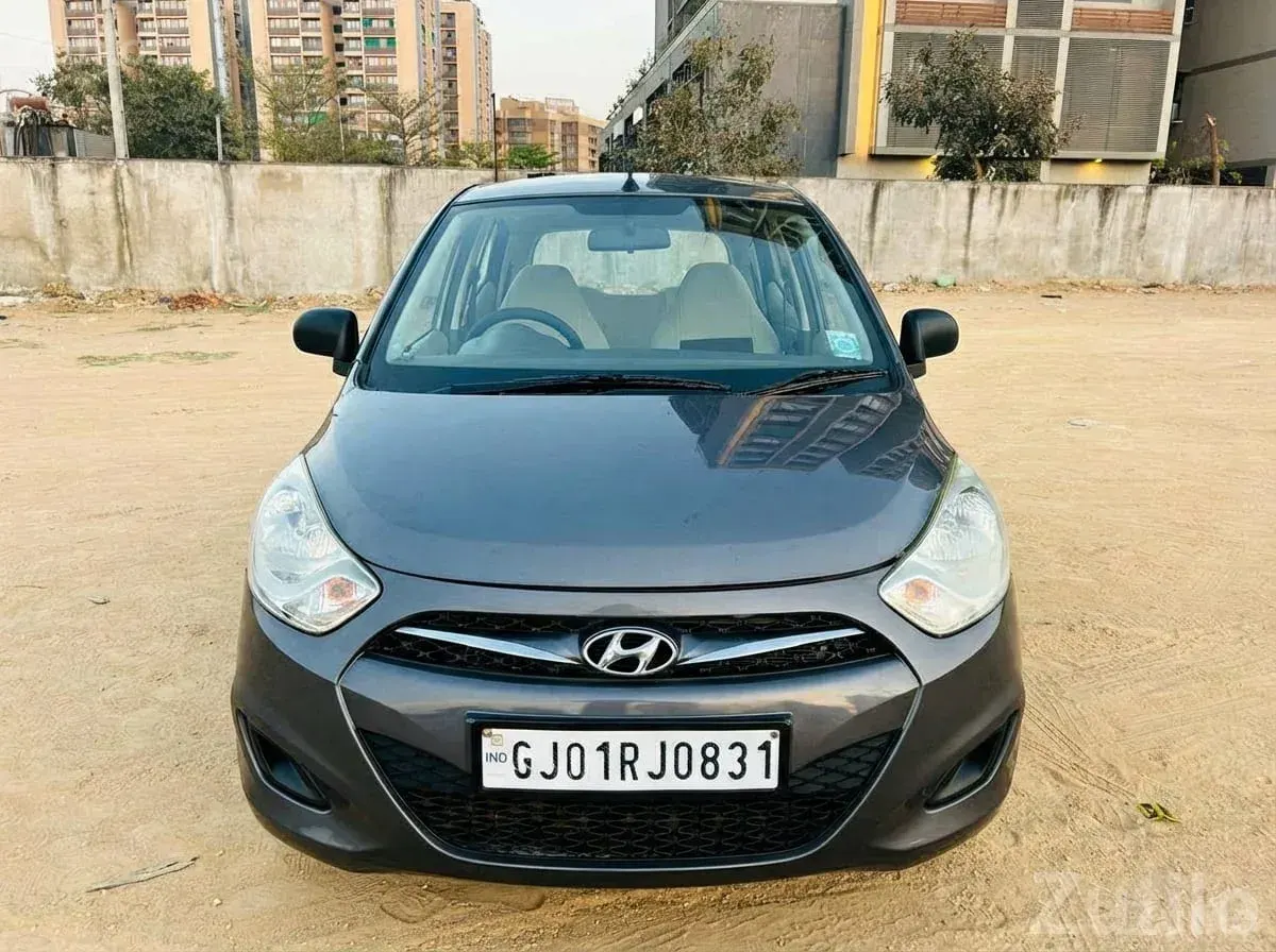 Hyundai i10 Magna Petrol 2015 – Neat Interior - કાર - અમદાવાદ શહેર - Image 4