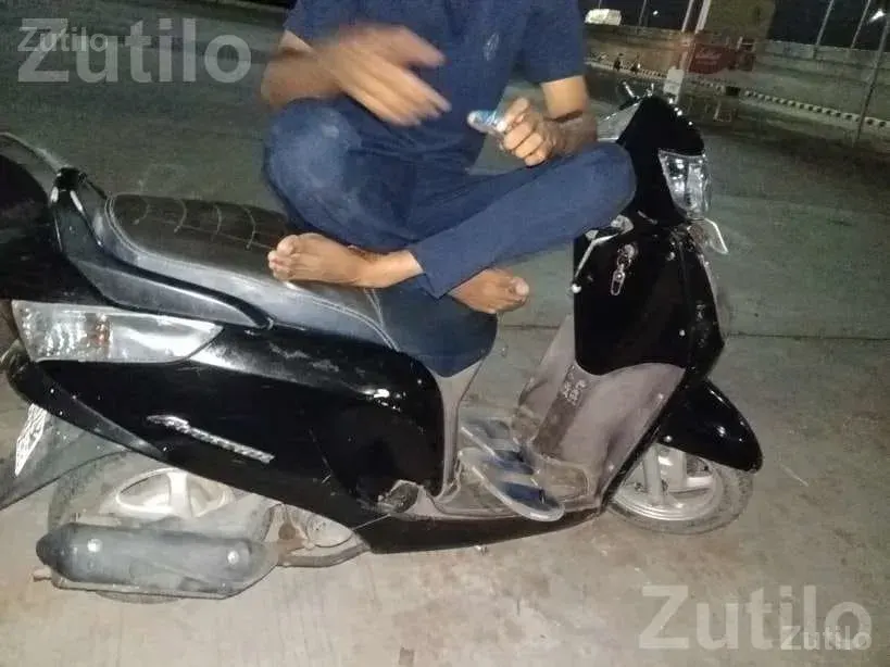 Honda Aviator 2018 Black Scooter - બાઇક્સ - તારાપુર - Image 3