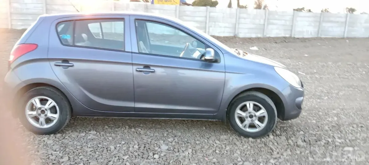 Hyundai i20 Asta Top Model, Clean Interior - Cars - Jasdan - Image 4