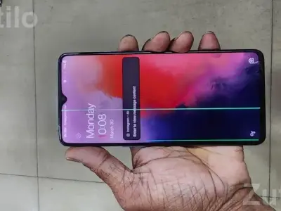 OnePlus 7T 256GB Smartphone OnePlus 7T 256GB Smartphone