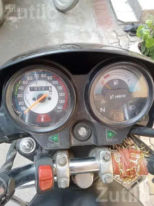 Hero Splendor 2023 Bike in Good Condition - Bikes - Surat City - Image 4