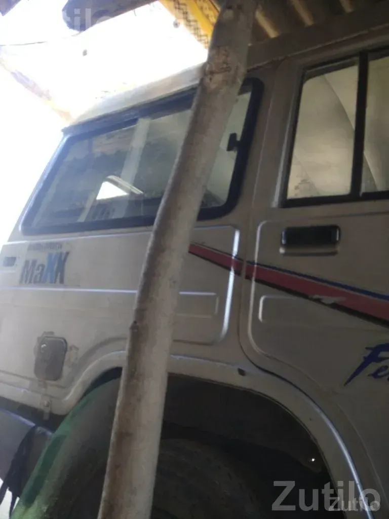 Mahindra Maxx 2003 Third Owner - Cars - Himmatnagar - Image 2