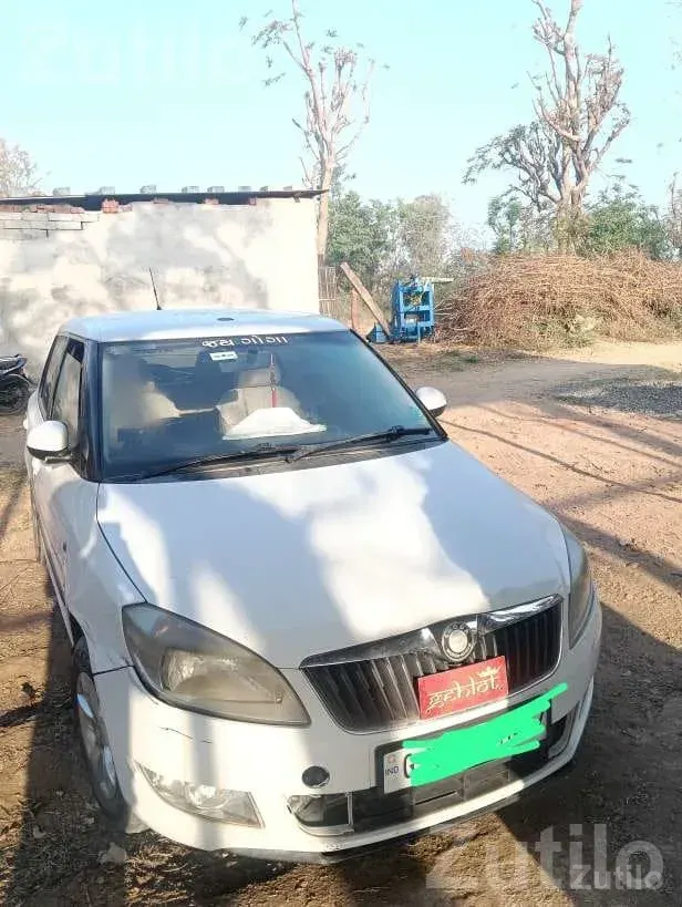 2011 Skoda Fabia Second Owner Car - કાર - વિજાપુર - Image 3