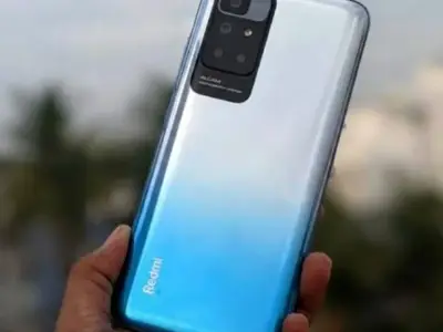 Redmi Blue Gradient Phone – Like New Redmi Blue Gradient Phone – Like New