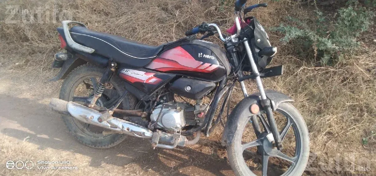 CD Deluxe 2023 One Owner Motorcycle - Bikes - Jamjodhpur - Image 2