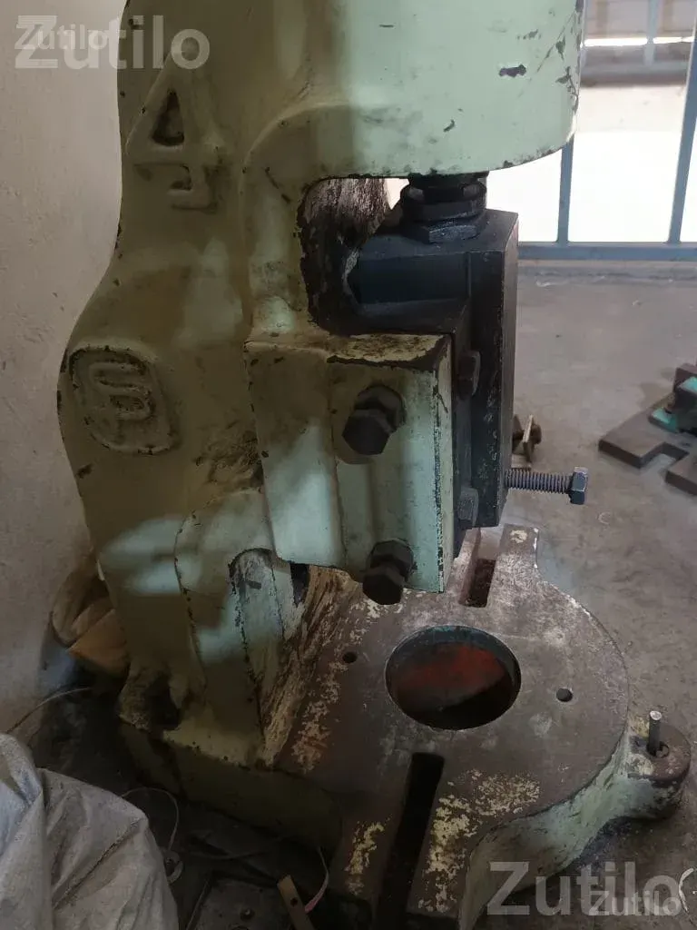No. 4 Manual Industrial Press Machine - મશીનરી - રાજકોટ શહેર - Image 2