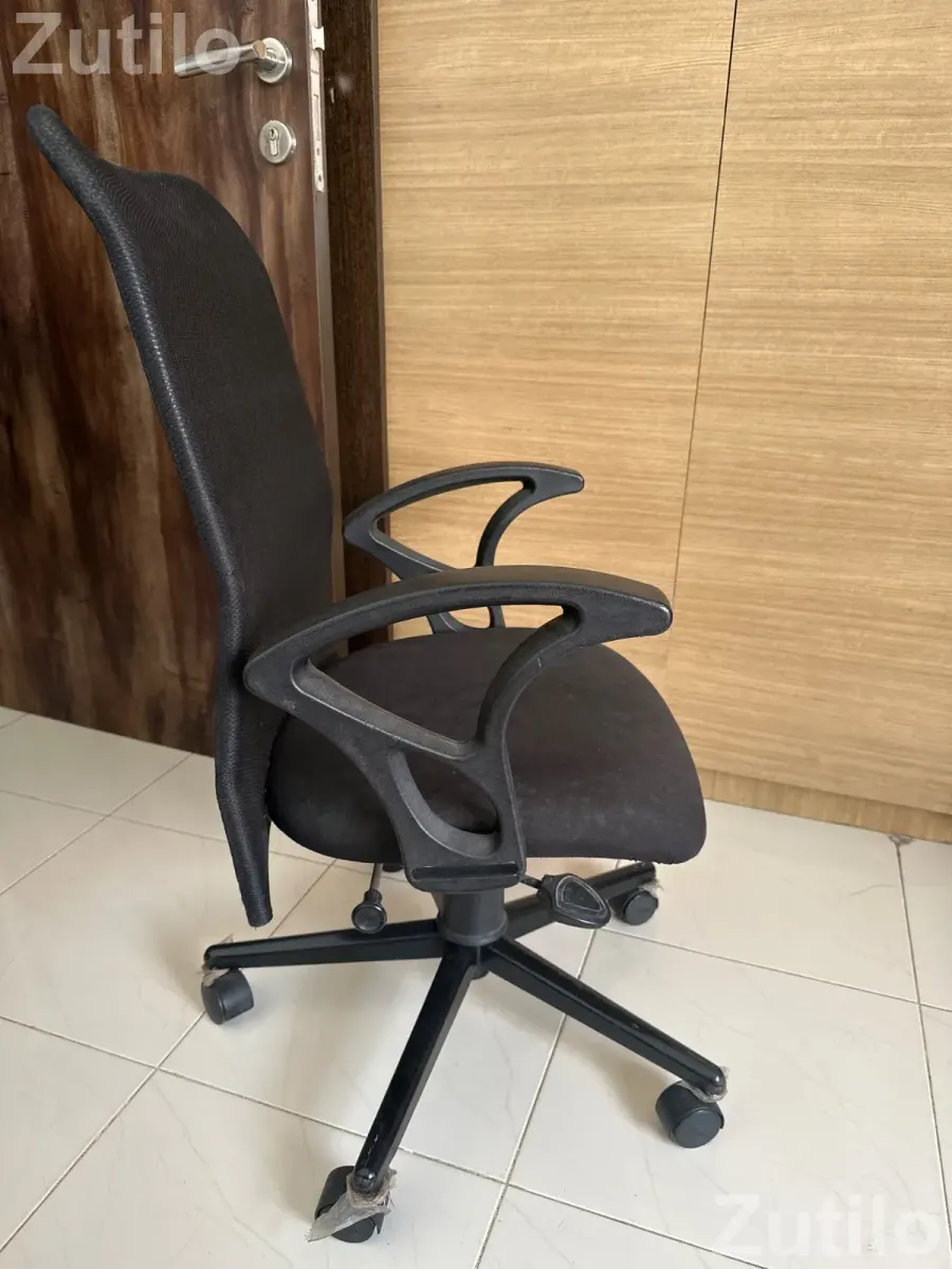 Two revolving chairs - Chairs, Stools & Seating - Ahmedabad City - Image 2
