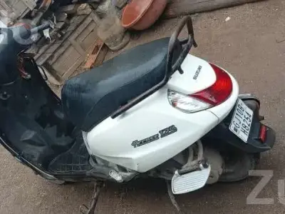 Suzuki Access 125 Scooter 2012 Model Suzuki Access 125 Scooter 2012 Model