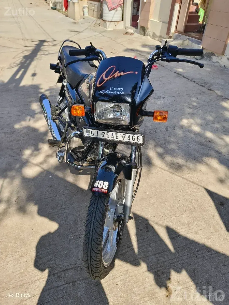 Hero Splendor 2024 Black Used Bike - Bikes - Bhanvad - Image 3