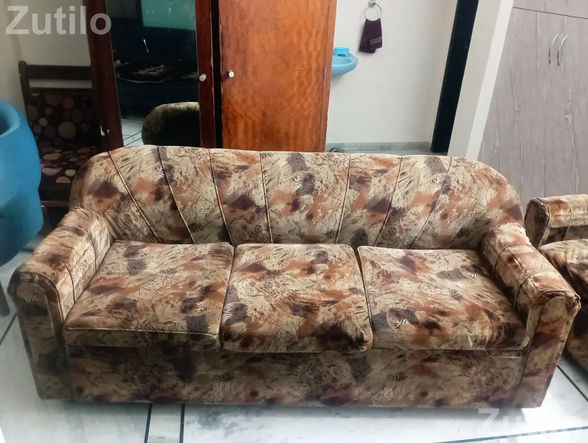 sofa 3 x 2 Seater - Sofa Sets & Couches - Ahmedabad City - Image 3
