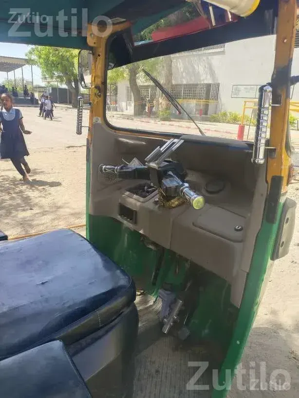 2022 CNG Auto Rickshaw Single Owner - ઓટો રિક્ષા - માંડલ - Image 5
