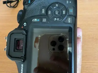 canon 1300d wifi cam