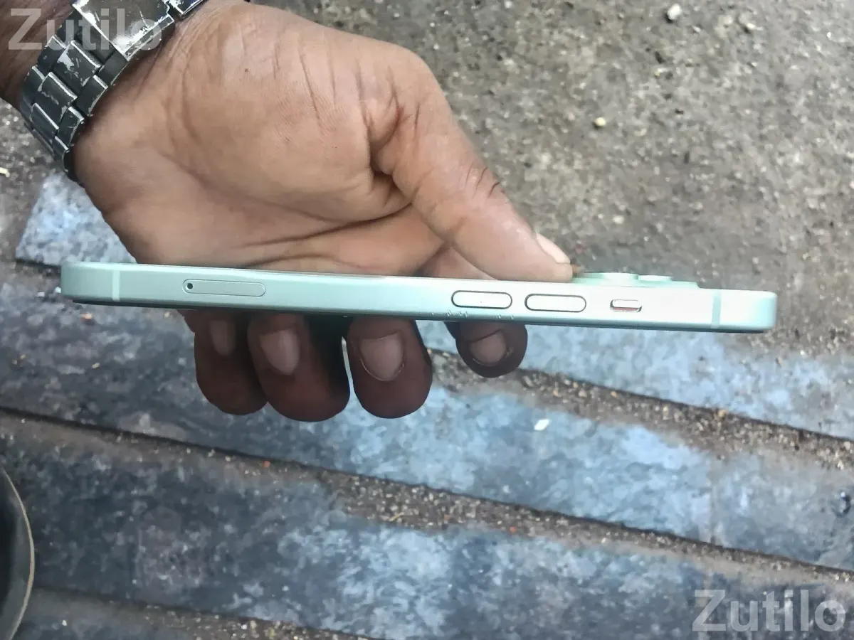 I phone 15 - મોબાઇલ ફોન - સુરત શહેર - Image 3