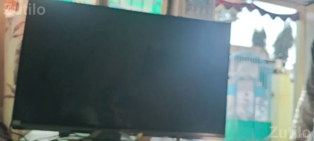 Philips Flat Screen TV with Table - ટીવી - ભાવનગર શહેર - Image 2