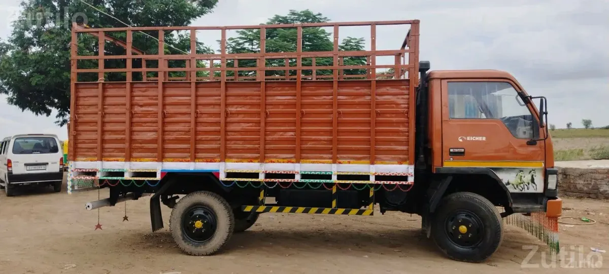 2012 Eicher Goods Carrier Truck - ટ્રક અને લોરી - ધોળકા - Image 3