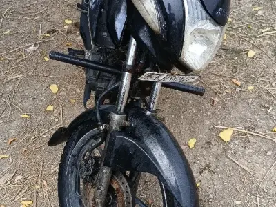 CBZ Xtreme 2012 Motorcycle in Running Condition CBZ Xtreme 2012 Motorcycle in Running Condition