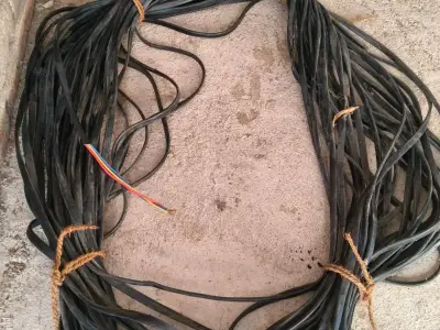 Submersible Cable 300 Feet 4 MM