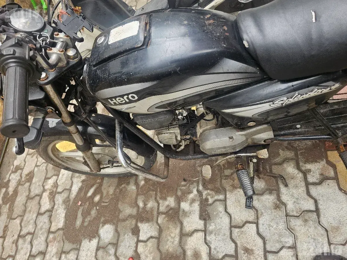 Hero Honda Splendor 2012 Motorcycle - Bikes - Surat City - Image 2