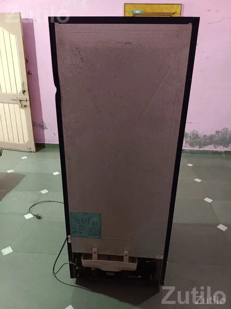 Godrej Eon 261L 3 Star Refrigerator - Refrigerators - Dholka - Image 3