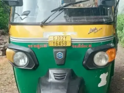 2019 Petrol CNG Auto Rickshaw 2019 Petrol CNG Auto Rickshaw