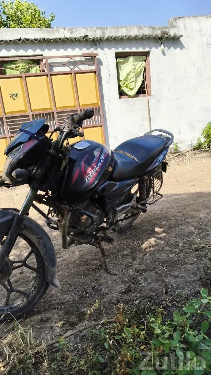 Bajaj Discover 2010 Used Bike - Bikes - Bhanvad - Image 3