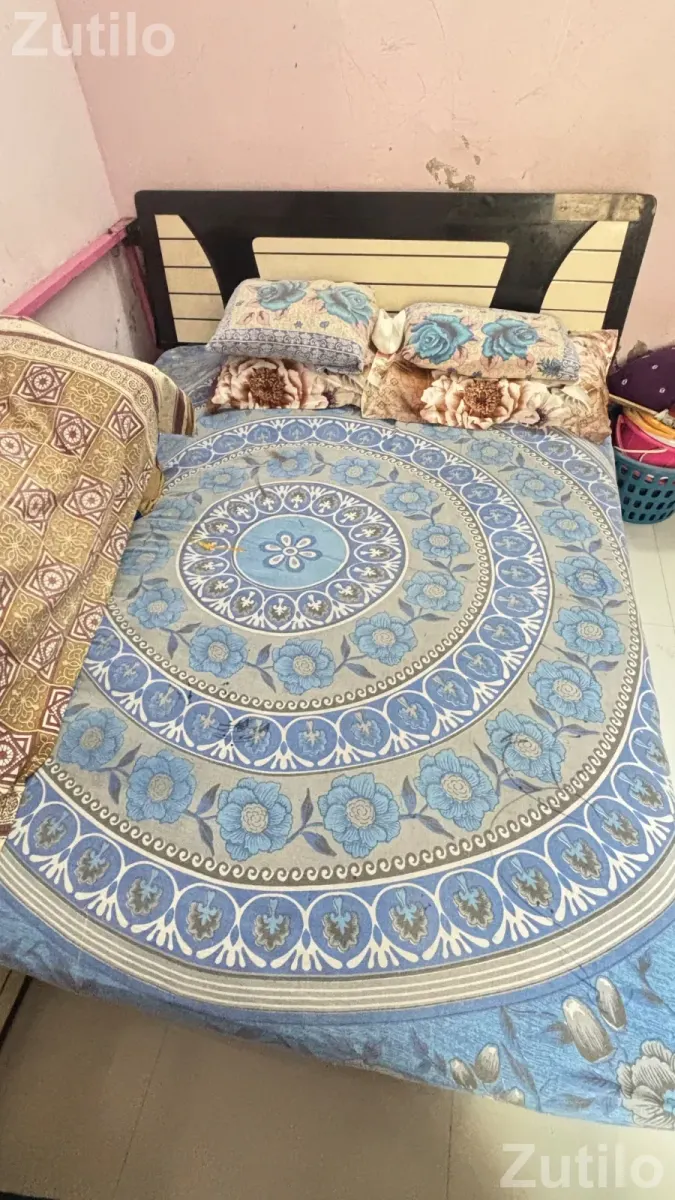 Double bed with matters - Beds & Mattresses - Ahmedabad City - Image 3