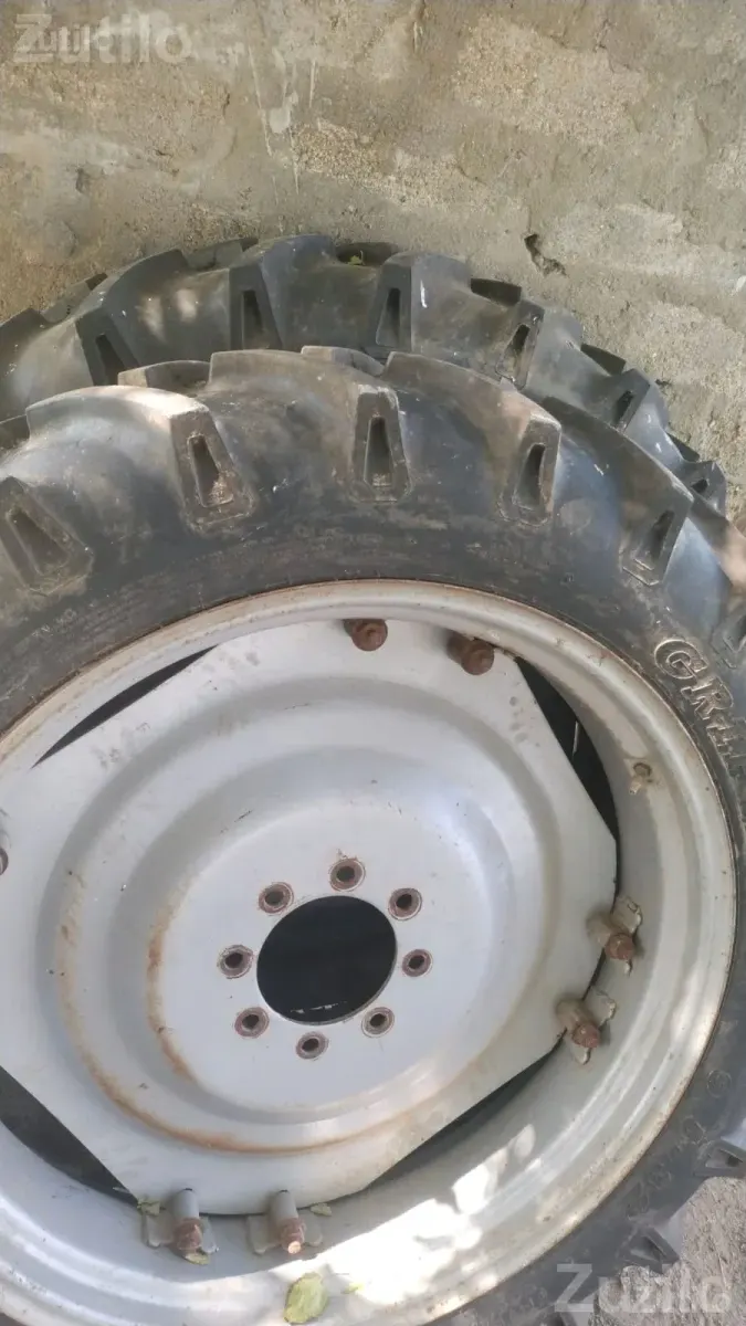 Agricultural Tractor Tyre with Rim - ઓટો પાર્ટ્સ - કાંકરેજ - Image 3